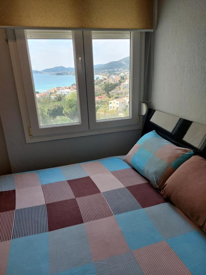 Bright View Apartment Palaiontsiflikion Exterior photo